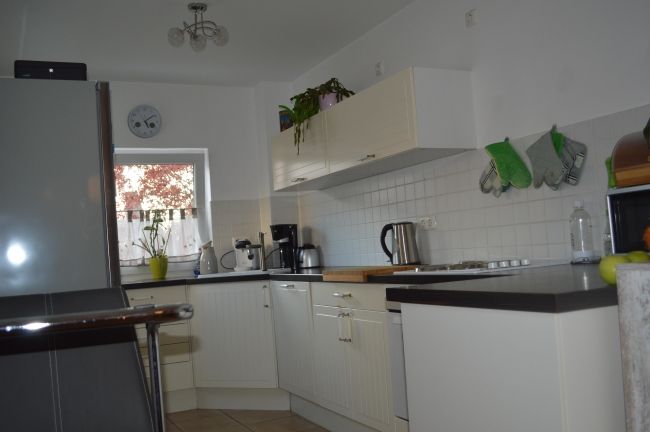 vermittelt - Sonnige u. helle Wohnung inkl. TG Stellplatz