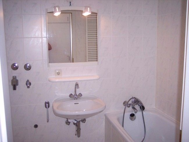 **VERMITTELT **  Lichtdurchflutete 3,5 Zimmer- Wohnung mit 2 sonnigen Loggien