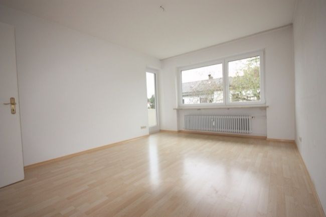 Gute Lage - sonnig u. hell + 31 m² Hobbyraum