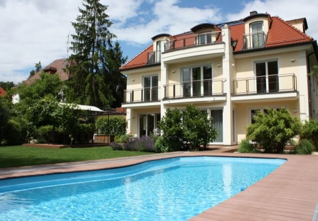 Gräfelfing: Moderne Luxus-High-Tech-Feng-Shui-Villa