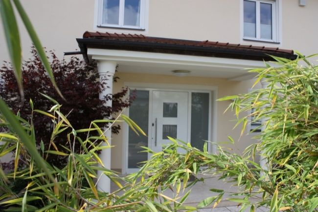 Gräfelfing: Moderne Luxus-High-Tech-Feng-Shui-Villa