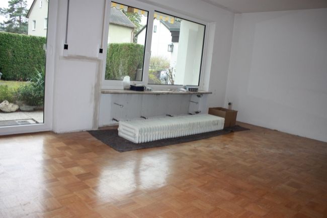 **VERMITTELT ** Helle u. familienfreundliche DHH in sehr guter Lage