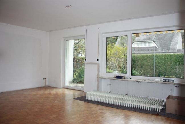 **VERMITTELT ** Helle u. familienfreundliche DHH in sehr guter Lage