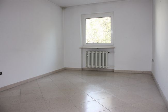 **VERMITTELT ** Helle u. familienfreundliche DHH in sehr guter Lage