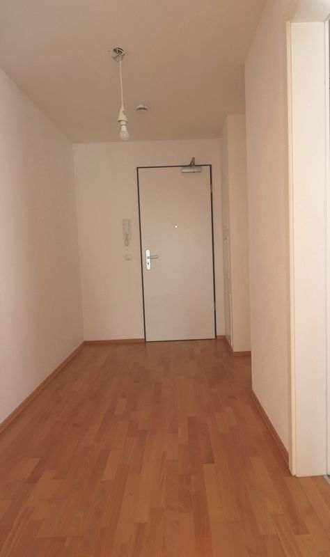 **VERMITTELT ** schöne und helle 2-Zimmer Wohnung 