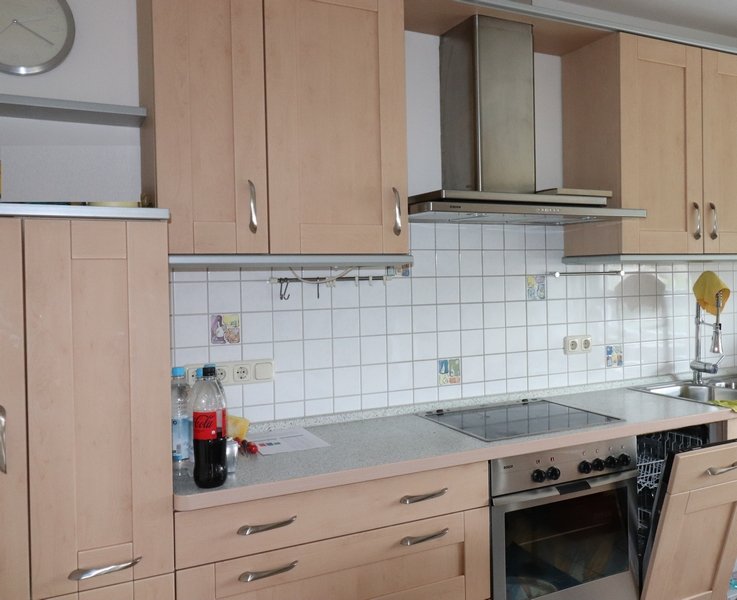 **VERMITTELT ** schöne u. helle Whg sucht ruhige Mieter