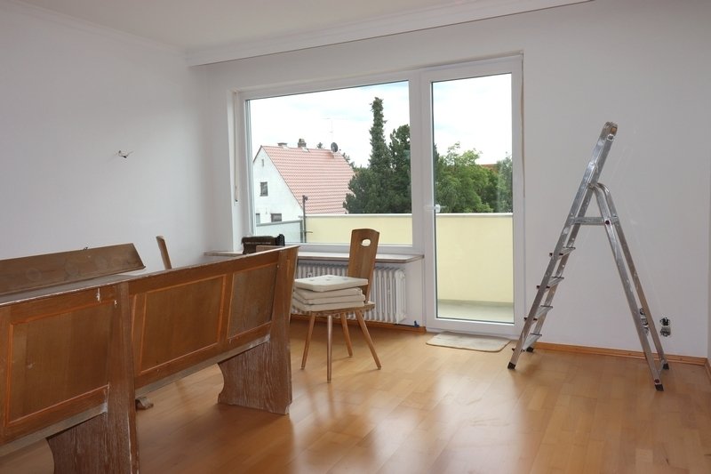 **VERMITTELT ** schöne u. helle Whg sucht ruhige Mieter