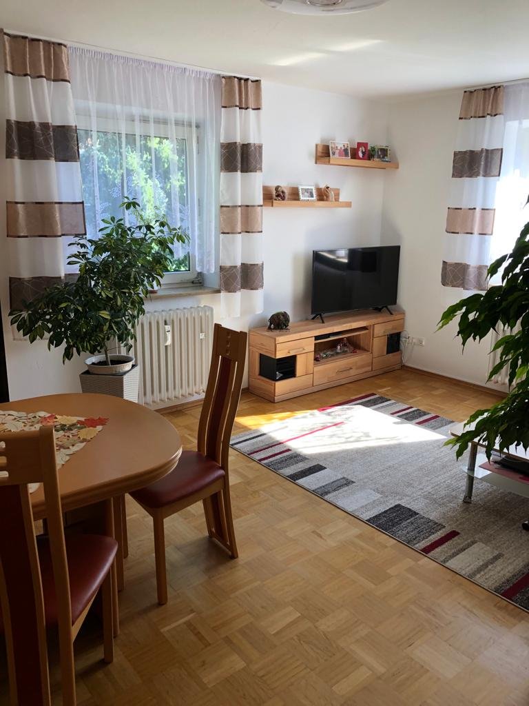 **VERMITTELT **  Single Wohnung sucht ruhige Mieterin