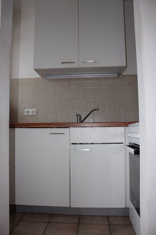 **VERMITTELT ** sonniges Single zu Hause