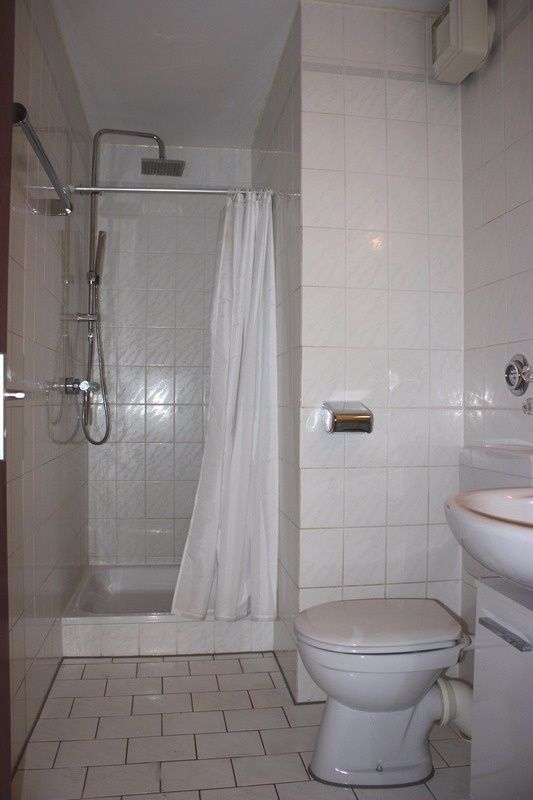 **VERMITTELT ** sonniges Single zu Hause