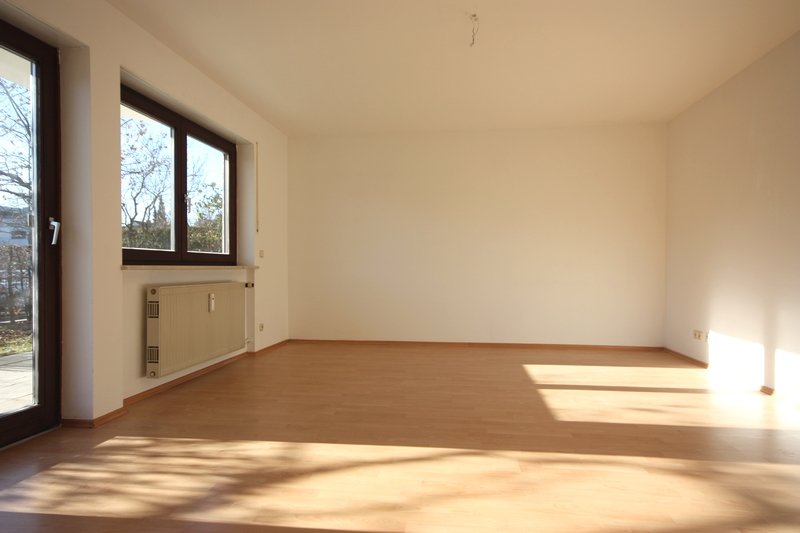 **VERMITTELT ** sonniges Single zu Hause
