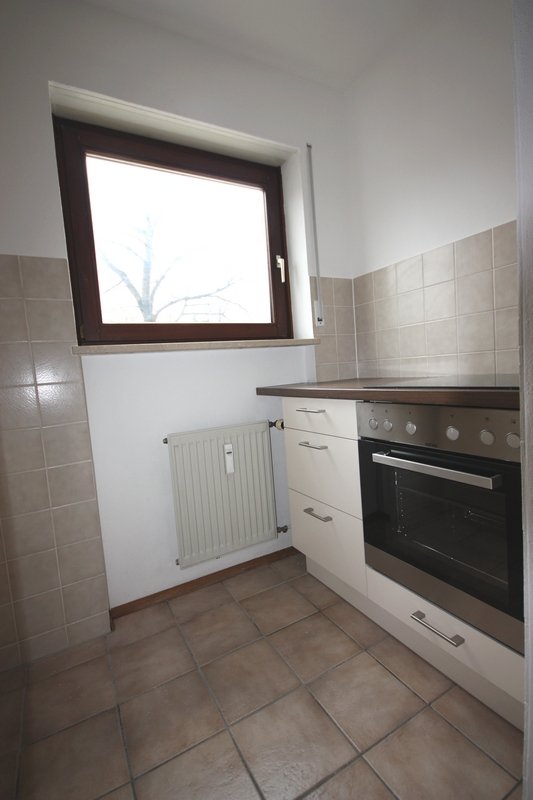 **VERMITTELT ** sonniges Single zu Hause