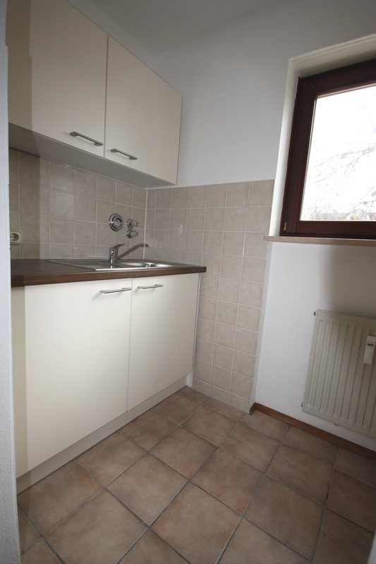 **VERMITTELT ** sonniges Single zu Hause