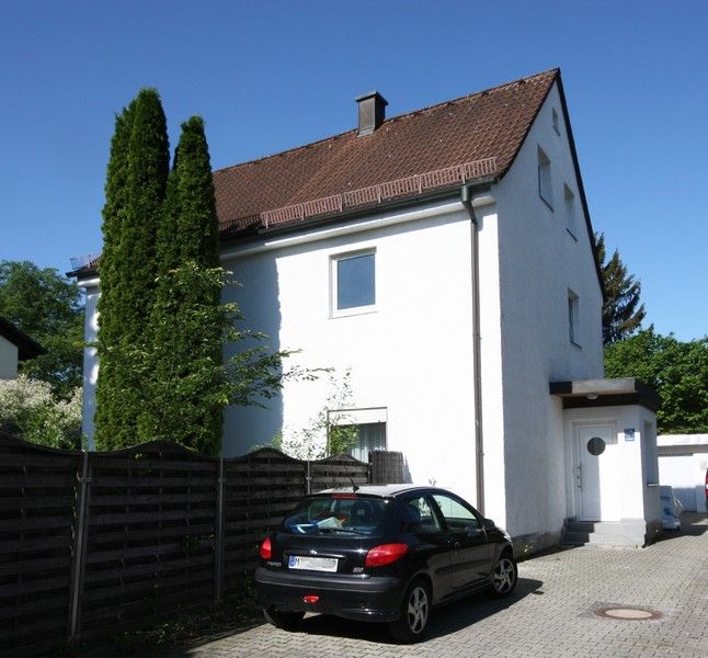 Hausansicht_Eingang Hausansicht_Eingang
